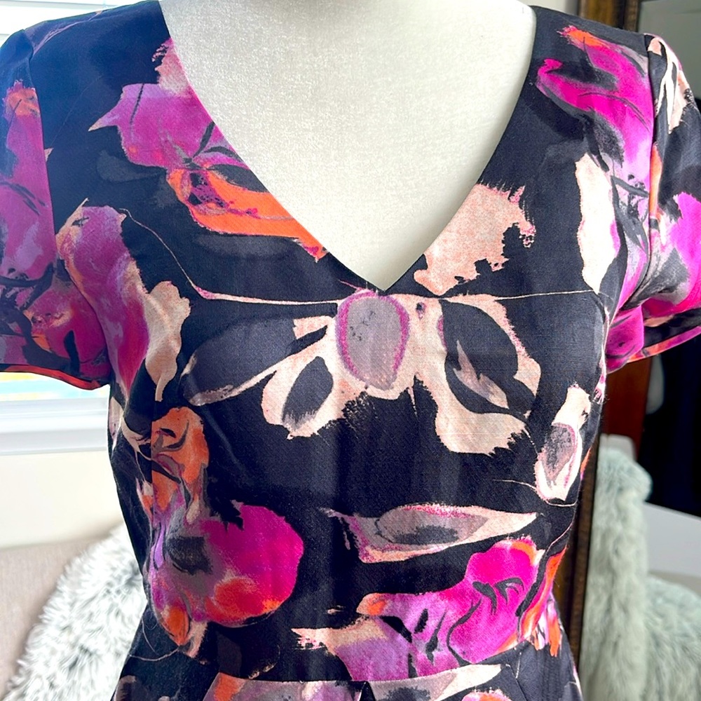 NWT Banana Republic beautifully dress. Two available one in size 2 and 6